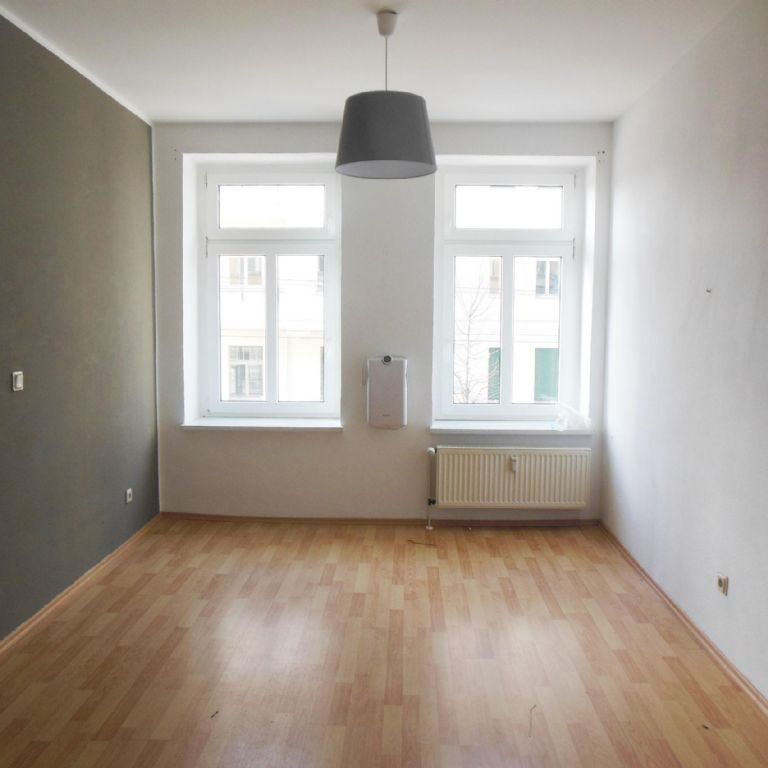 Schöne 3 R.Whg. - Balkon, Bad mit Fenster, 2er WG geeignet - Photo 1