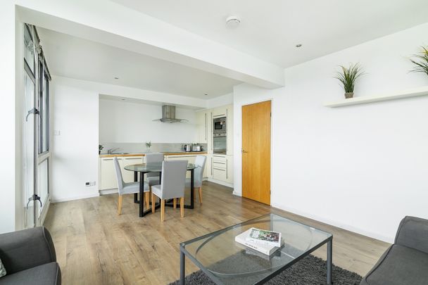 2 Bed Flat, Keeling House, E2 - Photo 1