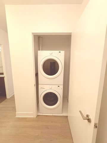 For Lease - 9471 Yonge Street Unit# 710, Richmond Hill, Ontario - Photo 2