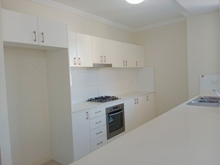 LUXURY AND MODERN LIVING ! - Photo 4