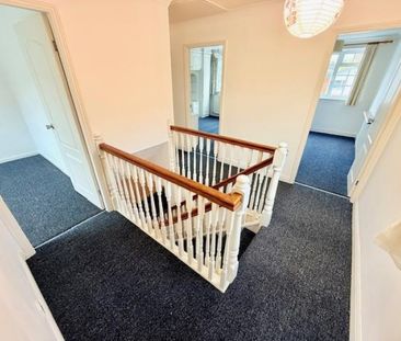 4 bedroom House To Let - Photo 3