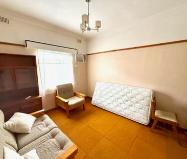 Spacious Furnished 1 Bedroom Unit in Convenient Regents Park Location - Photo 2