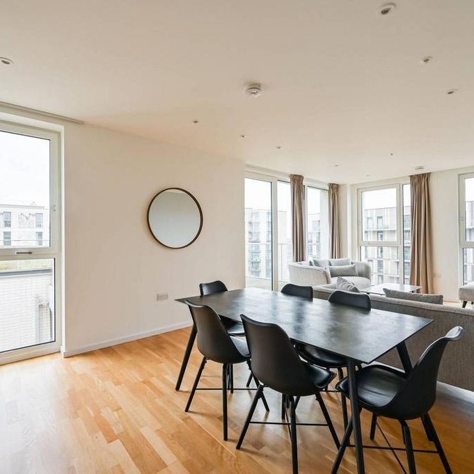 3 bedroom flat to rent - Photo 1