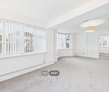 4 bedroom detached house to rent - Photo 4