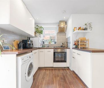 2 bedroom maisonette to rent - Photo 1