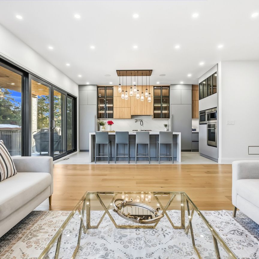 For Lease - 9 Earl Street, Mississauga, Ontario - Photo 1