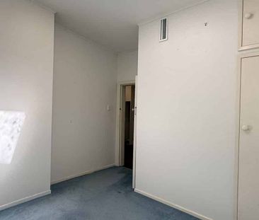 Charming 2-Bedroom Home - Photo 5