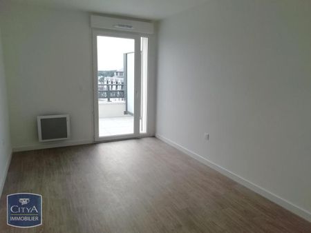Location Appartement 4 pièces 84m² JOUE LES TOURS 37300 - Photo 3