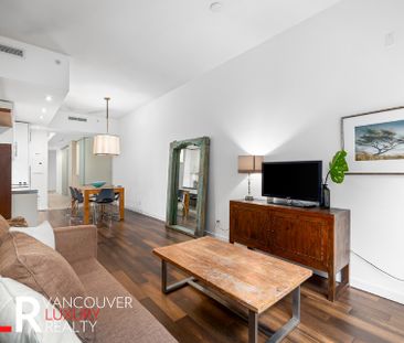 Condo in Downtown Vancouver, BC - Photo 1