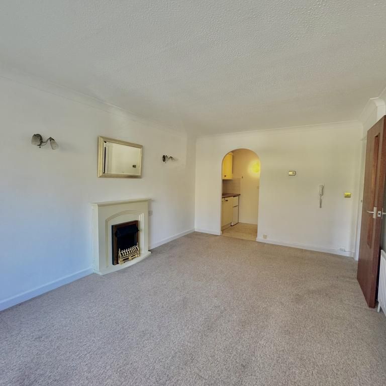 1 bedroom flat to rent - Photo 1