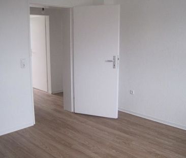 Barrierearme Dachgeschosswohnung mit großer Küche und Wohn-/Schlafzimmer - Foto 1