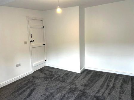 2 bedroom semi-detached house to rent - Photo 3