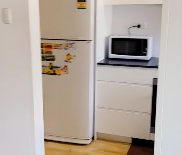 2 bed 1 bath - Photo 4