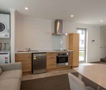 Modern Studio living - Photo 4