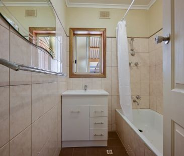 To register & apply for this property, please use this link: https:... - Photo 6