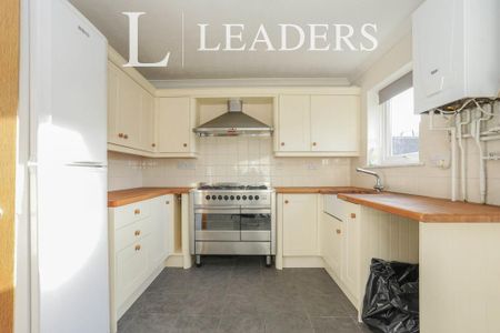 2 bedroom terraced house to rent - Photo 4