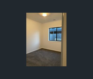 Stunning Family Home ! - Photo 3