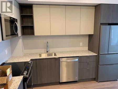 For Lease - 100 Eagle Rock Way Unit# 225, Vaughan, Ontario - Photo 2