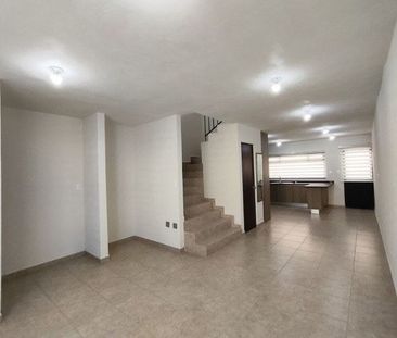 CASA EN RENTA EN CIUDAD DEL SOL, FRACC. MISION MONTEJO - Photo 1