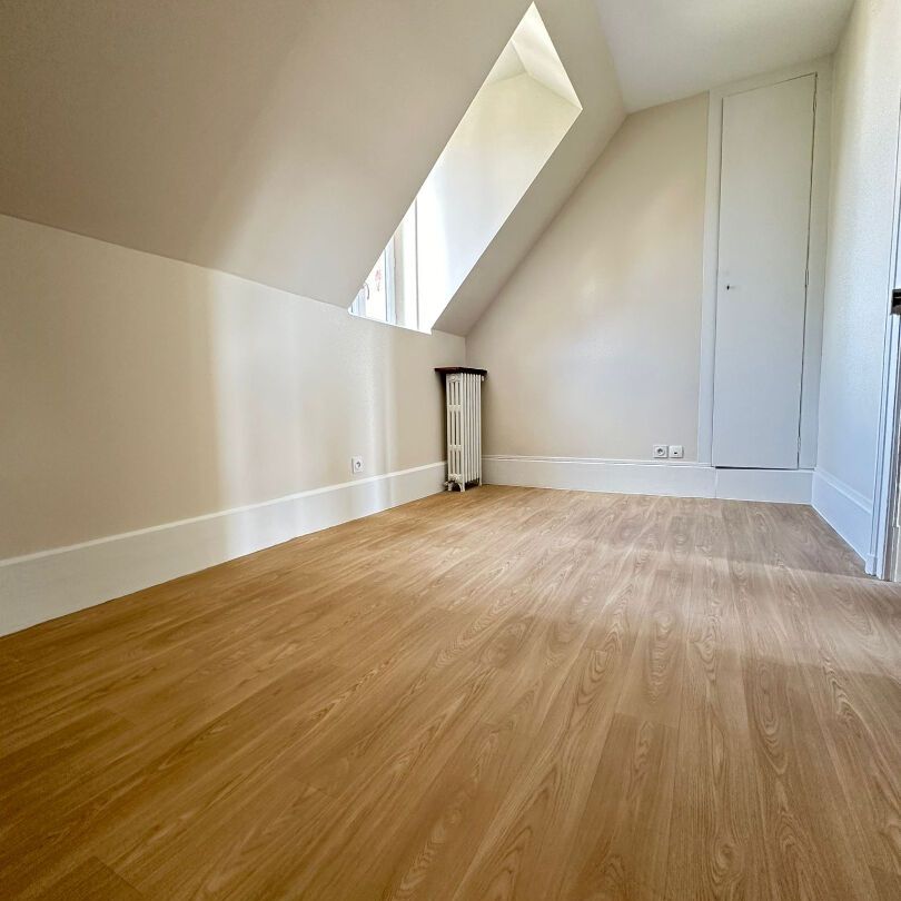 Location Appartement 4 pièces 101m² - Photo 1