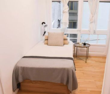Room in a shared 10-bedroom apartment for rent in la Dreta de l'Eix... - Foto 2