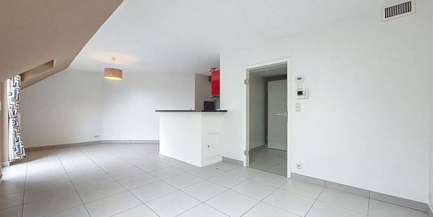 Appartement te huur in Arlon voor € 850 met 1 slaapkamer - Photo 1