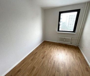 Großzügige Familienwohnung mit Balkon am Volkspark Lichtenrade! - Photo 2