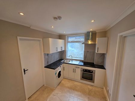 1 Bed Flat, Ascupart Street, SO14 - Photo 2