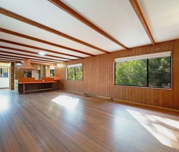 This Is What Living in Aranda Is All About - Photo 1