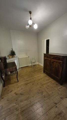 Location Appartement 3 pièces 72m² CHAMALIERES 63400 - Photo 4