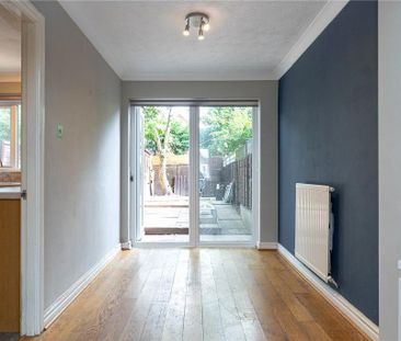 3 bedroom terraced house to rent - Photo 4