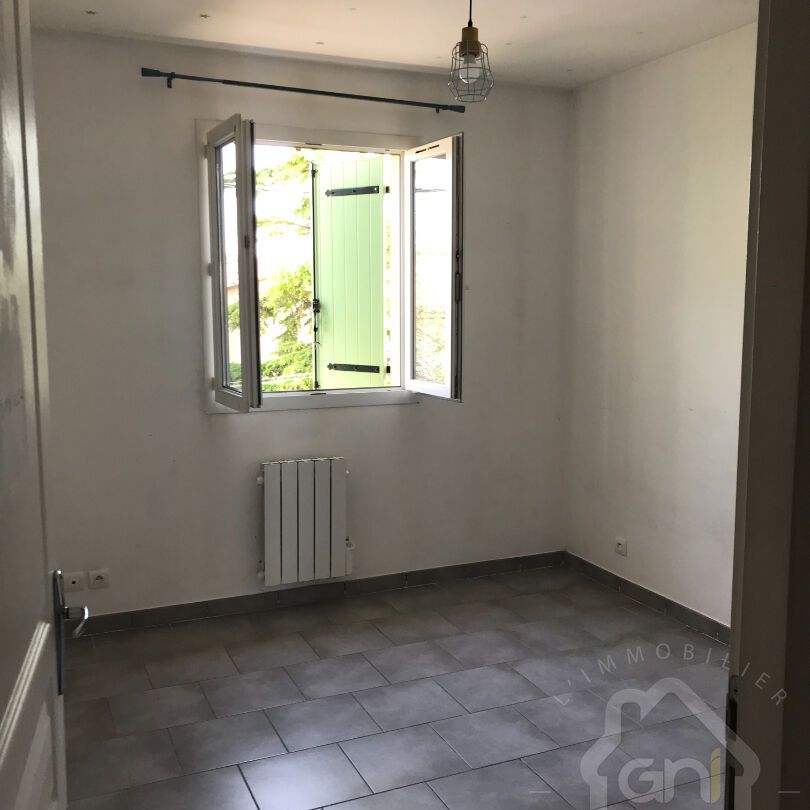 APPARTEMENT T3 au 1er étage À SEILLONS, - Photo 1