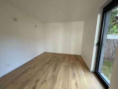 Location Appartement 3 pièces 93m² - Photo 2
