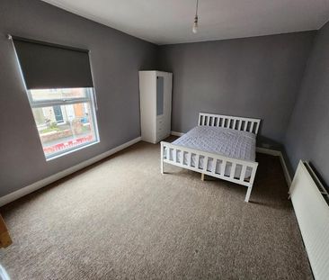 4 bedroom house share to rent - Photo 2