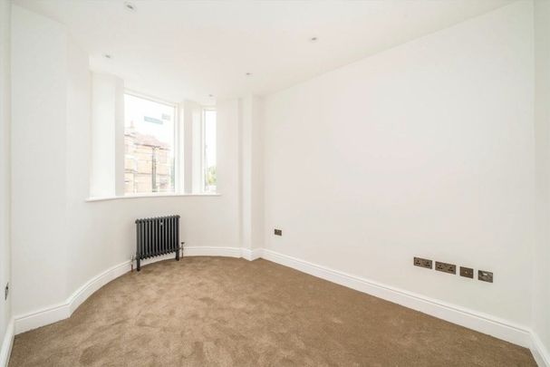 Fransfield Grove, Sydenham, SE26 - Photo 1