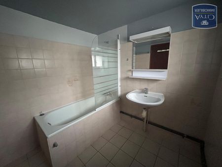 Location Maison 6 pièces 87m² ARC SUR TILLE 21560 - Photo 4