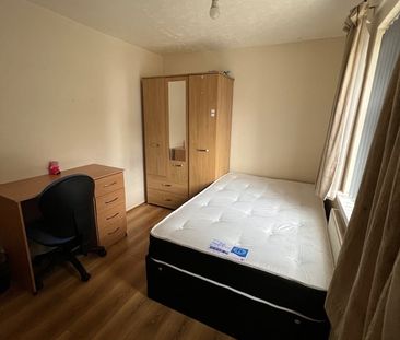 Room in a Shared House, Leasow Drive, B15 - Photo 2
