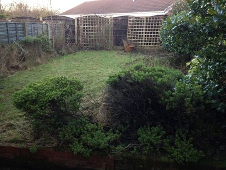 Montrose Close, Warrington, WA2 0SD - Photo 4