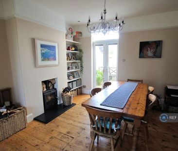 4 bedroom terraced house to rent - Photo 6