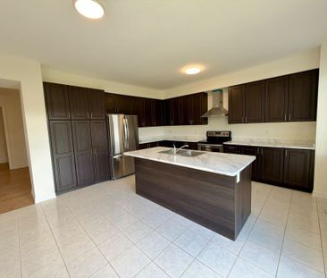 For Lease - 229 Brownley Lane, Essa, Ontario - Photo 6