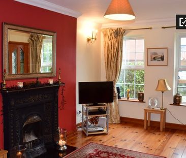Room in a 2-bedroom flat in Southside, Dublin - Photo 1
