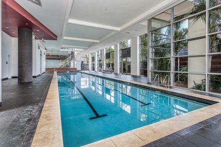Apartment with Palrkland Views in the heart of the CBD - Photo 3