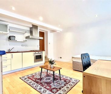 Studio to rent - Photo 6