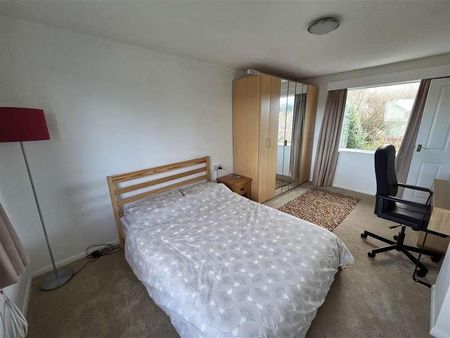 Truro, TR1 - Photo 3