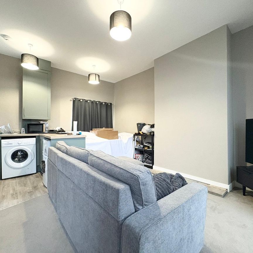 Bentfield Cottages, Bradford, Clayton - Photo 1