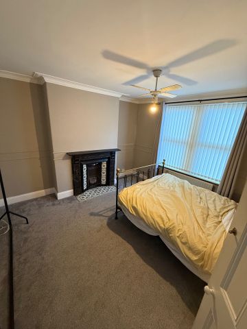 Room in a Shared House, Tower Grove, LS12 - Photo 3