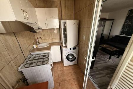 Piata sudului confort 2 etaj 9 - Fotografie 4