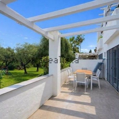 Alquiler de piso en Calle de Marcasitas s/n - Photo 1