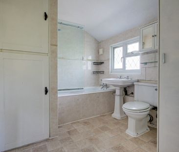 The Green, Jockey End, Gaddesden Row, HP2 6HR - Photo 1