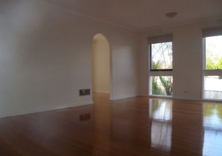 6 Runnymede Street, Doncaster East - Photo 5